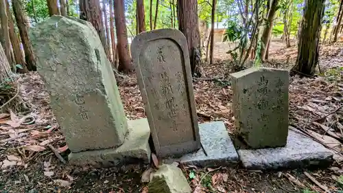 埴生神社の建物その他