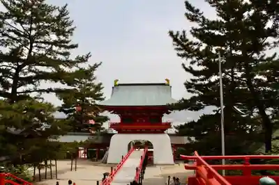 赤間神宮の山門・神門