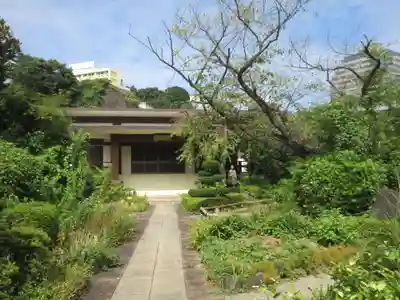 見光寺の本殿・本堂