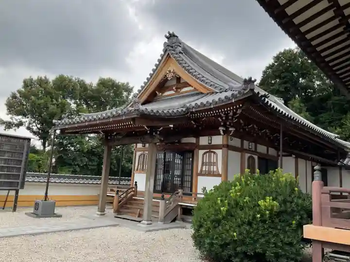 長福寺の本殿・本堂