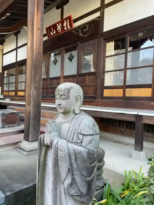 瑞泰寺の{uncategorized: "未分類", other: "その他", undefined: "問題あり", building: "その他建物", grave: "お墓", sacred_gate: "鳥居", guardian: "狛犬", statue: "像", buddha: "仏像", history: "歴史", nature: "自然", garden: "庭園", animal: "動物", pagoda: "塔", temizu: "手水舎", mountain_gate: "山門・神門", sanctuary: "本殿・本堂", subordinate: "末社・摂社", art: "芸術", scenery: "景色", jizo: "地蔵", ema: "絵馬", goshuin: "御朱印", omikuji: "おみくじ", items: "授与品その他", amulet: "お守り", goshuincho: "御朱印帳", eats: "食事", festival: "お祭り", votive_dance: "神楽", shichigosan: "七五三参", wedding: "結婚式", experience: "体験その他", initially: "初詣", around: "周辺", anti_infection: "感染症対策"}