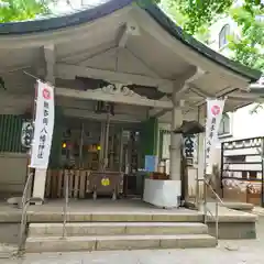 銀杏岡八幡神社の本殿