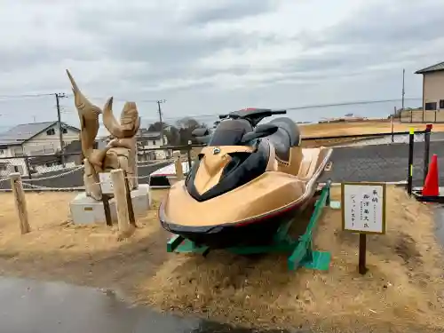 堀出神社の{uncategorized: "未分類", other: "その他", undefined: "問題あり", building: "その他建物", grave: "お墓", sacred_gate: "鳥居", guardian: "狛犬", statue: "像", buddha: "仏像", history: "歴史", nature: "自然", garden: "庭園", animal: "動物", pagoda: "塔", temizu: "手水舎", mountain_gate: "山門・神門", sanctuary: "本殿・本堂", subordinate: "末社・摂社", art: "芸術", scenery: "景色", jizo: "地蔵", ema: "絵馬", goshuin: "御朱印", omikuji: "おみくじ", items: "授与品その他", amulet: "お守り", goshuincho: "御朱印帳", eats: "食事", festival: "お祭り", votive_dance: "神楽", shichigosan: "七五三参", wedding: "結婚式", experience: "体験その他", initially: "初詣", around: "周辺", anti_infection: "感染症対策"}