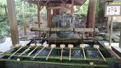 大神神社の手水舎