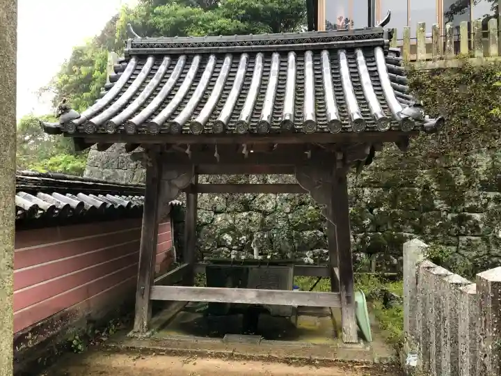 廣峯神社の{uncategorized: "未分類", other: "その他", undefined: "問題あり", building: "その他建物", grave: "お墓", sacred_gate: "鳥居", guardian: "狛犬", statue: "像", buddha: "仏像", history: "歴史", nature: "自然", garden: "庭園", animal: "動物", pagoda: "塔", temizu: "手水舎", mountain_gate: "山門・神門", sanctuary: "本殿・本堂", subordinate: "末社・摂社", art: "芸術", scenery: "景色", jizo: "地蔵", ema: "絵馬", goshuin: "御朱印", omikuji: "おみくじ", items: "授与品その他", amulet: "お守り", goshuincho: "御朱印帳", eats: "食事", festival: "お祭り", votive_dance: "神楽", shichigosan: "七五三参", wedding: "結婚式", experience: "体験その他", initially: "初詣", around: "周辺", anti_infection: "感染症対策"}