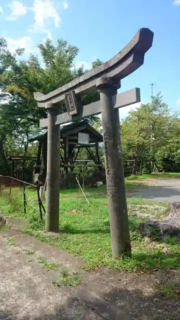 岡神社の鳥居