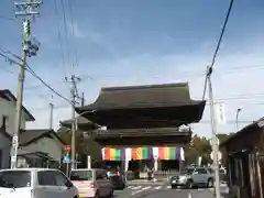 甚目寺の山門