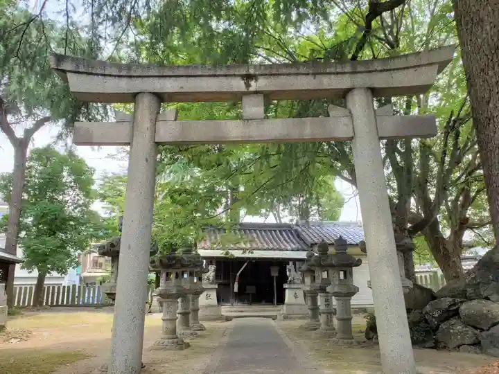 九所御霊天神社の鳥居