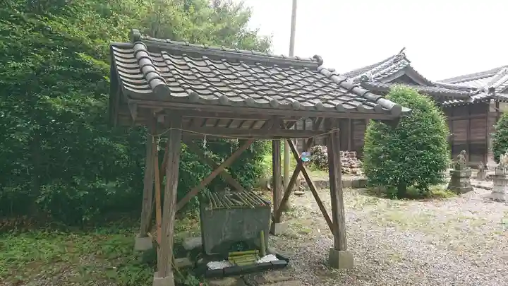 網戸神社の手水舎