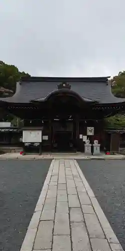 三尾神社の本殿