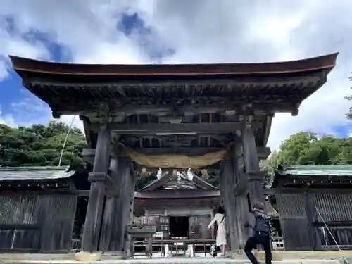 氣多大社の山門