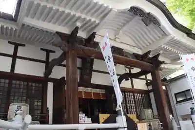 鳥越神社の本殿・本堂