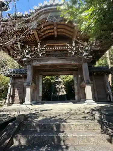 西光寺（相持院）の{uncategorized: "未分類", other: "その他", undefined: "問題あり", building: "その他建物", grave: "お墓", sacred_gate: "鳥居", guardian: "狛犬", statue: "像", buddha: "仏像", history: "歴史", nature: "自然", garden: "庭園", animal: "動物", pagoda: "塔", temizu: "手水舎", mountain_gate: "山門・神門", sanctuary: "本殿・本堂", subordinate: "末社・摂社", art: "芸術", scenery: "景色", jizo: "地蔵", ema: "絵馬", goshuin: "御朱印", omikuji: "おみくじ", items: "授与品その他", amulet: "お守り", goshuincho: "御朱印帳", eats: "食事", festival: "お祭り", votive_dance: "神楽", shichigosan: "七五三参", wedding: "結婚式", experience: "体験その他", initially: "初詣", around: "周辺", anti_infection: "感染症対策"}