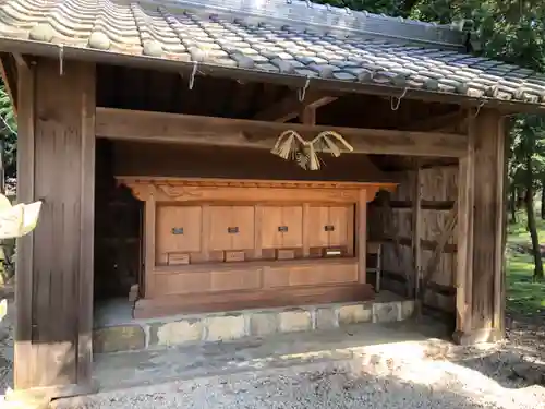 川田神社の末社