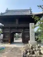 西林寺の山門・神門