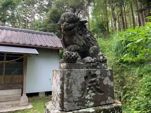 日森神社の狛犬