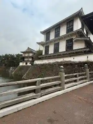 小倉祇園八坂神社の{uncategorized: "未分類", other: "その他", undefined: "問題あり", building: "その他建物", grave: "お墓", sacred_gate: "鳥居", guardian: "狛犬", statue: "像", buddha: "仏像", history: "歴史", nature: "自然", garden: "庭園", animal: "動物", pagoda: "塔", temizu: "手水舎", mountain_gate: "山門・神門", sanctuary: "本殿・本堂", subordinate: "末社・摂社", art: "芸術", scenery: "景色", jizo: "地蔵", ema: "絵馬", goshuin: "御朱印", omikuji: "おみくじ", items: "授与品その他", amulet: "お守り", goshuincho: "御朱印帳", eats: "食事", festival: "お祭り", votive_dance: "神楽", shichigosan: "七五三参", wedding: "結婚式", experience: "体験その他", initially: "初詣", around: "周辺", anti_infection: "感染症対策"}