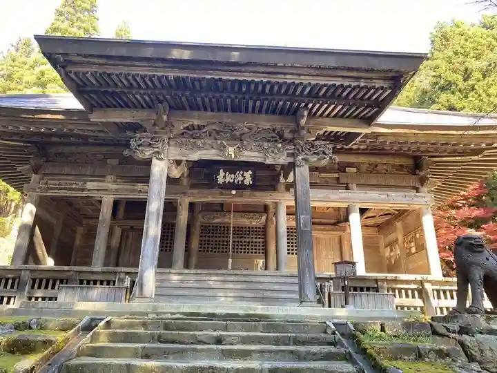 黒石寺の本殿・本堂