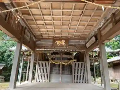 加舎神社の本殿・本堂