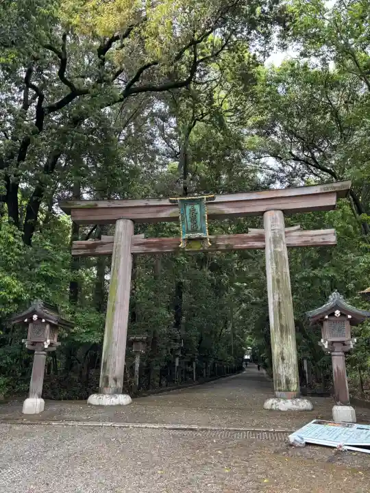 大神神社の{uncategorized: "未分類", other: "その他", undefined: "問題あり", building: "その他建物", grave: "お墓", sacred_gate: "鳥居", guardian: "狛犬", statue: "像", buddha: "仏像", history: "歴史", nature: "自然", garden: "庭園", animal: "動物", pagoda: "塔", temizu: "手水舎", mountain_gate: "山門・神門", sanctuary: "本殿・本堂", subordinate: "末社・摂社", art: "芸術", scenery: "景色", jizo: "地蔵", ema: "絵馬", goshuin: "御朱印", omikuji: "おみくじ", items: "授与品その他", amulet: "お守り", goshuincho: "御朱印帳", eats: "食事", festival: "お祭り", votive_dance: "神楽", shichigosan: "七五三参", wedding: "結婚式", experience: "体験その他", initially: "初詣", around: "周辺", anti_infection: "感染症対策"}