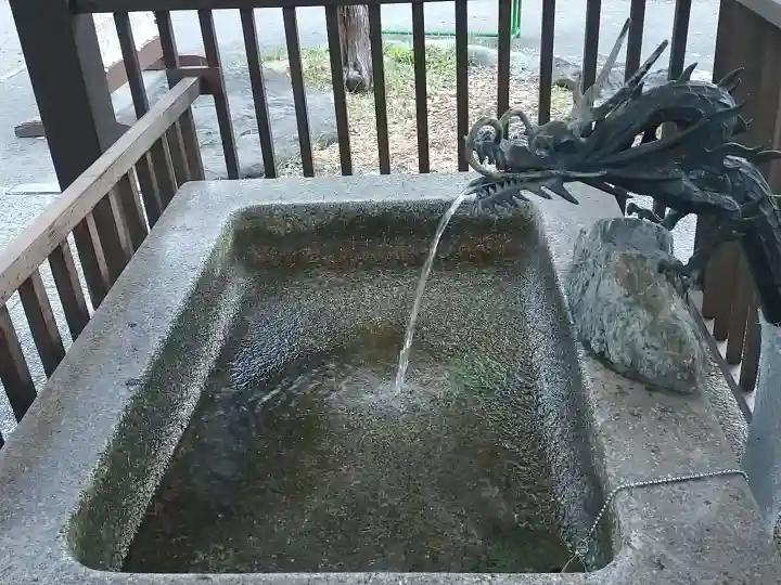 豊平神社の手水舎