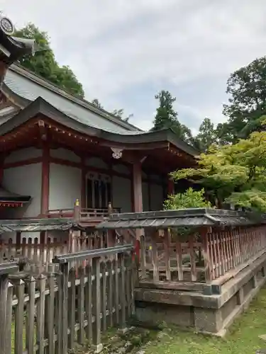 手向山八幡宮の本殿