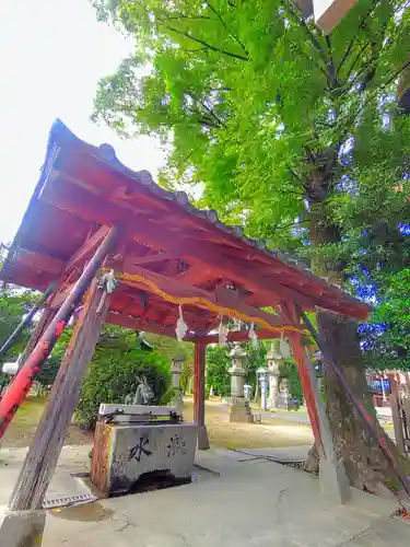大神神社（花池）の手水舎