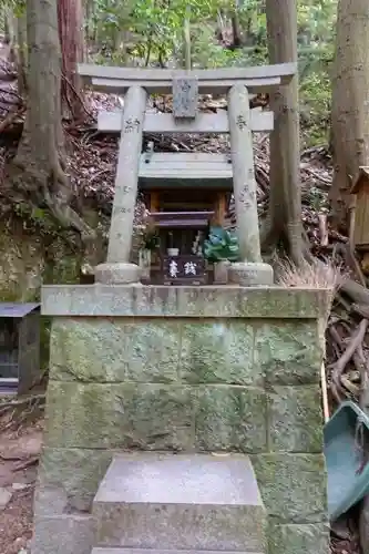 朝護孫子寺の末社・摂社