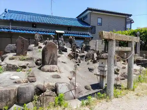 鍬山神社（弐屋敷）の末社