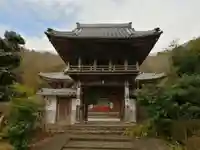 洞泉寺の山門・神門