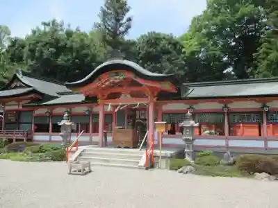 西院春日神社の本殿・本堂