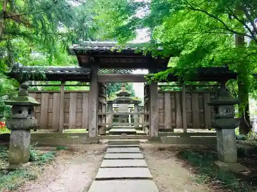 弘経寺の山門