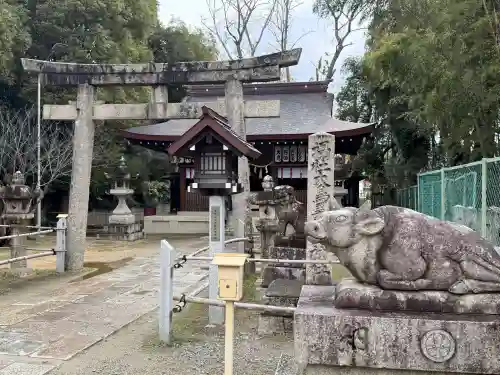 和泉國一之宮　大鳥大社の{uncategorized: "未分類", other: "その他", undefined: "問題あり", building: "その他建物", grave: "お墓", sacred_gate: "鳥居", guardian: "狛犬", statue: "像", buddha: "仏像", history: "歴史", nature: "自然", garden: "庭園", animal: "動物", pagoda: "塔", temizu: "手水舎", mountain_gate: "山門・神門", sanctuary: "本殿・本堂", subordinate: "末社・摂社", art: "芸術", scenery: "景色", jizo: "地蔵", ema: "絵馬", goshuin: "御朱印", omikuji: "おみくじ", items: "授与品その他", amulet: "お守り", goshuincho: "御朱印帳", eats: "食事", festival: "お祭り", votive_dance: "神楽", shichigosan: "七五三参", wedding: "結婚式", experience: "体験その他", initially: "初詣", around: "周辺", anti_infection: "感染症対策"}