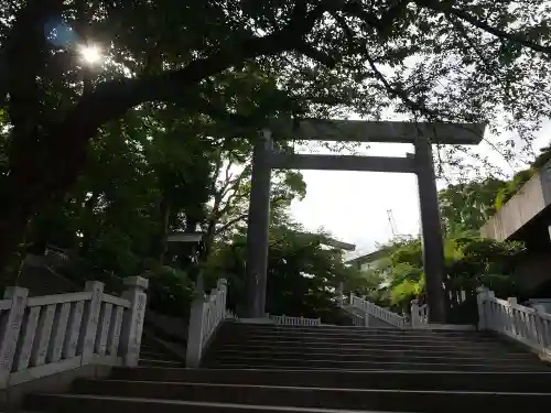 伊勢山皇大神宮の庭園