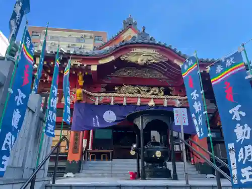 成田山 萬福院の本殿・本堂