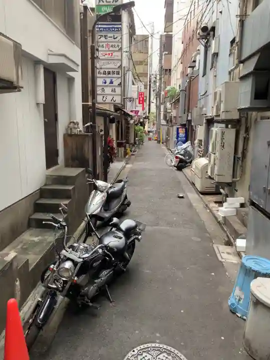 烏森神社の周辺
