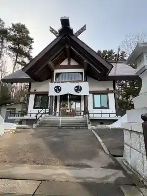 札内神社の{uncategorized: "未分類", other: "その他", undefined: "問題あり", building: "その他建物", grave: "お墓", sacred_gate: "鳥居", guardian: "狛犬", statue: "像", buddha: "仏像", history: "歴史", nature: "自然", garden: "庭園", animal: "動物", pagoda: "塔", temizu: "手水舎", mountain_gate: "山門・神門", sanctuary: "本殿・本堂", subordinate: "末社・摂社", art: "芸術", scenery: "景色", jizo: "地蔵", ema: "絵馬", goshuin: "御朱印", omikuji: "おみくじ", items: "授与品その他", amulet: "お守り", goshuincho: "御朱印帳", eats: "食事", festival: "お祭り", votive_dance: "神楽", shichigosan: "七五三参", wedding: "結婚式", experience: "体験その他", initially: "初詣", around: "周辺", anti_infection: "感染症対策"}
