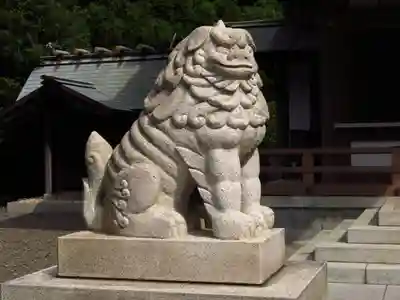 皇大神宮(烏森神社)の狛犬