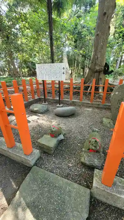 息栖神社の{uncategorized: "未分類", other: "その他", undefined: "問題あり", building: "その他建物", grave: "お墓", sacred_gate: "鳥居", guardian: "狛犬", statue: "像", buddha: "仏像", history: "歴史", nature: "自然", garden: "庭園", animal: "動物", pagoda: "塔", temizu: "手水舎", mountain_gate: "山門・神門", sanctuary: "本殿・本堂", subordinate: "末社・摂社", art: "芸術", scenery: "景色", jizo: "地蔵", ema: "絵馬", goshuin: "御朱印", omikuji: "おみくじ", items: "授与品その他", amulet: "お守り", goshuincho: "御朱印帳", eats: "食事", festival: "お祭り", votive_dance: "神楽", shichigosan: "七五三参", wedding: "結婚式", experience: "体験その他", initially: "初詣", around: "周辺", anti_infection: "感染症対策"}