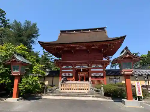 美濃國一宮　南宮大社の山門