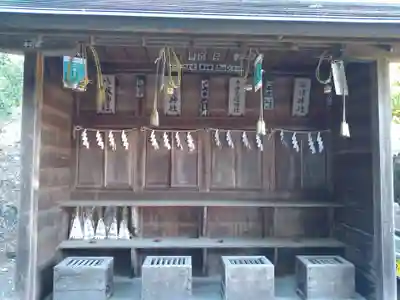 中氷川神社の末社・摂社