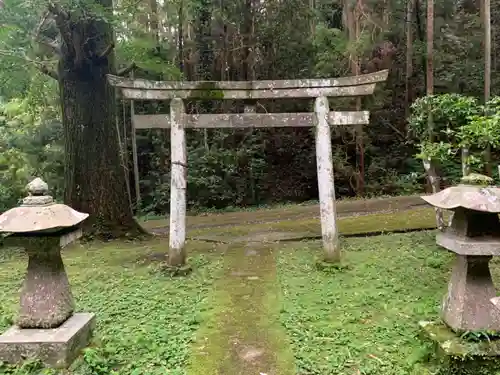 風早不動尊の鳥居