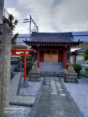 仲六郷熊野神社の本殿・本堂