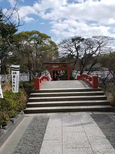 鶴岡八幡宮の末社