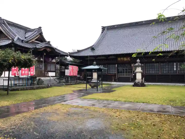 福王寺の本殿・本堂