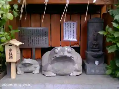 十番稲荷神社の{uncategorized: "未分類", other: "その他", undefined: "問題あり", building: "その他建物", grave: "お墓", sacred_gate: "鳥居", guardian: "狛犬", statue: "像", buddha: "仏像", history: "歴史", nature: "自然", garden: "庭園", animal: "動物", pagoda: "塔", temizu: "手水舎", mountain_gate: "山門・神門", sanctuary: "本殿・本堂", subordinate: "末社・摂社", art: "芸術", scenery: "景色", jizo: "地蔵", ema: "絵馬", goshuin: "御朱印", omikuji: "おみくじ", items: "授与品その他", amulet: "お守り", goshuincho: "御朱印帳", eats: "食事", festival: "お祭り", votive_dance: "神楽", shichigosan: "七五三参", wedding: "結婚式", experience: "体験その他", initially: "初詣", around: "周辺", anti_infection: "感染症対策"}