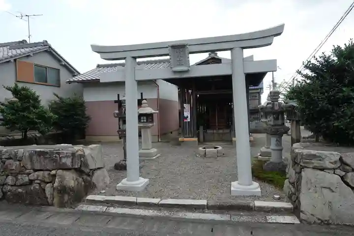 和泉神社の鳥居
