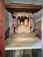 熊野神社の{uncategorized: "未分類", other: "その他", undefined: "問題あり", building: "その他建物", grave: "お墓", sacred_gate: "鳥居", guardian: "狛犬", statue: "像", buddha: "仏像", history: "歴史", nature: "自然", garden: "庭園", animal: "動物", pagoda: "塔", temizu: "手水舎", mountain_gate: "山門・神門", sanctuary: "本殿・本堂", subordinate: "末社・摂社", art: "芸術", scenery: "景色", jizo: "地蔵", ema: "絵馬", goshuin: "御朱印", omikuji: "おみくじ", items: "授与品その他", amulet: "お守り", goshuincho: "御朱印帳", eats: "食事", festival: "お祭り", votive_dance: "神楽", shichigosan: "七五三参", wedding: "結婚式", experience: "体験その他", initially: "初詣", around: "周辺", anti_infection: "感染症対策"}