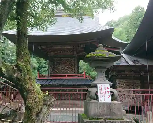 産泰神社の本殿