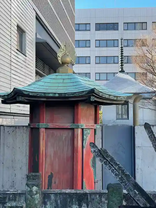 福昌寺の{uncategorized: "未分類", other: "その他", undefined: "問題あり", building: "その他建物", grave: "お墓", sacred_gate: "鳥居", guardian: "狛犬", statue: "像", buddha: "仏像", history: "歴史", nature: "自然", garden: "庭園", animal: "動物", pagoda: "塔", temizu: "手水舎", mountain_gate: "山門・神門", sanctuary: "本殿・本堂", subordinate: "末社・摂社", art: "芸術", scenery: "景色", jizo: "地蔵", ema: "絵馬", goshuin: "御朱印", omikuji: "おみくじ", items: "授与品その他", amulet: "お守り", goshuincho: "御朱印帳", eats: "食事", festival: "お祭り", votive_dance: "神楽", shichigosan: "七五三参", wedding: "結婚式", experience: "体験その他", initially: "初詣", around: "周辺", anti_infection: "感染症対策"}